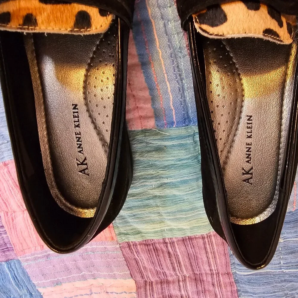 Ann Klein Zerega Slip on Loafers, Faux Leopard Fur with Black Suede, Size 7 - Picture 6 of 6